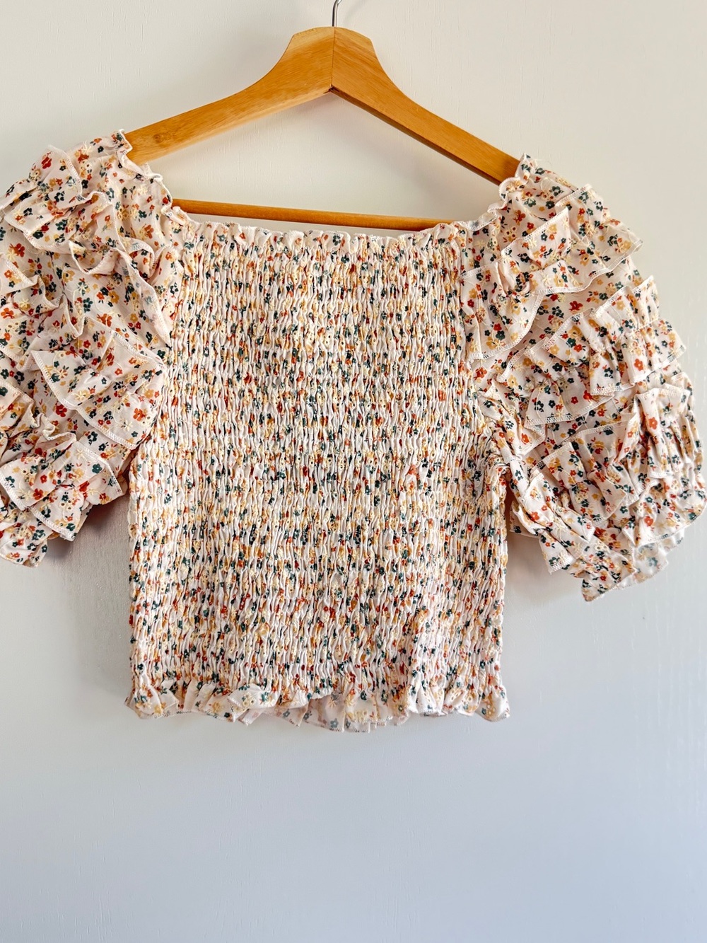 Smocked Floral Ruffle Puff Sleeve Top - Cream